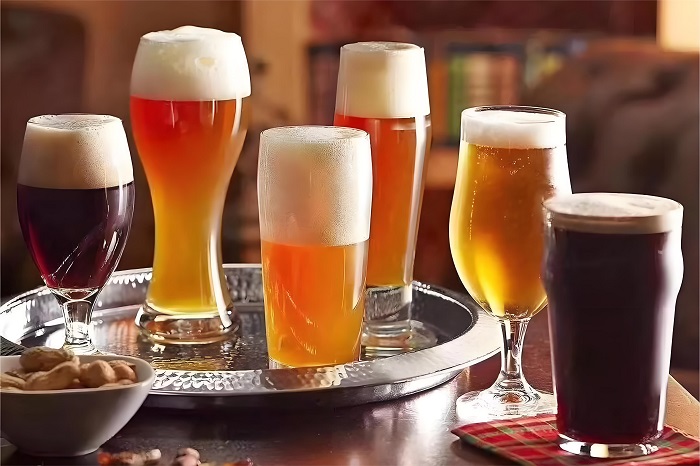 精釀啤酒-山東天泰啤酒設(shè)備