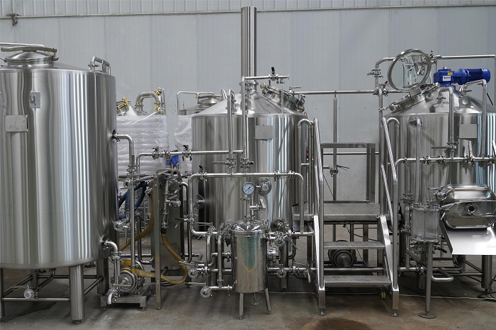 600L啤酒釀造設(shè)備-山東天泰啤酒設(shè)備項(xiàng)目案例