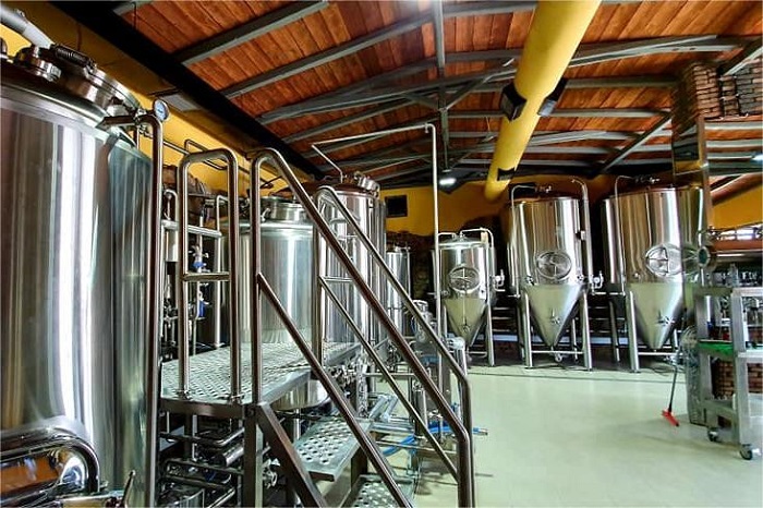 精釀啤酒廠的水處理：重要性、影響與處理方法